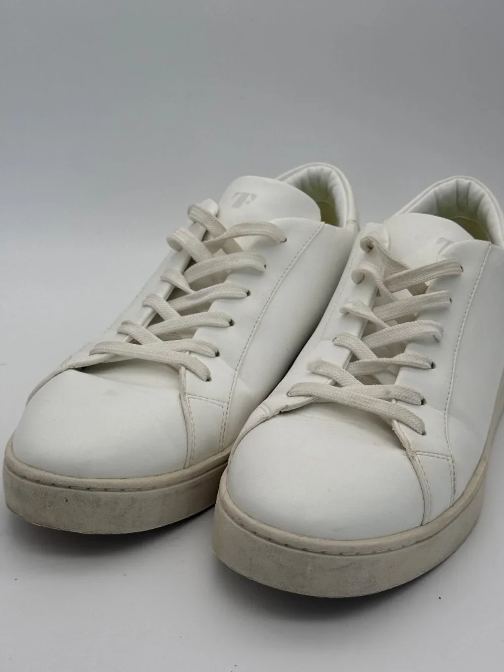 Thousand Fell Women's Lace Up Vegan Leather Sneakers White Cream Size 9.5